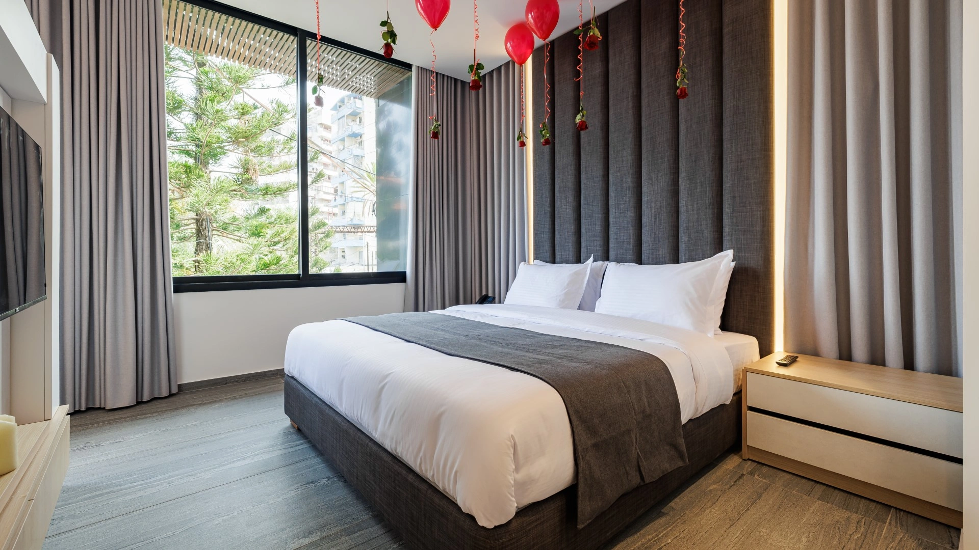 Middle Beach Hotel Slider 1