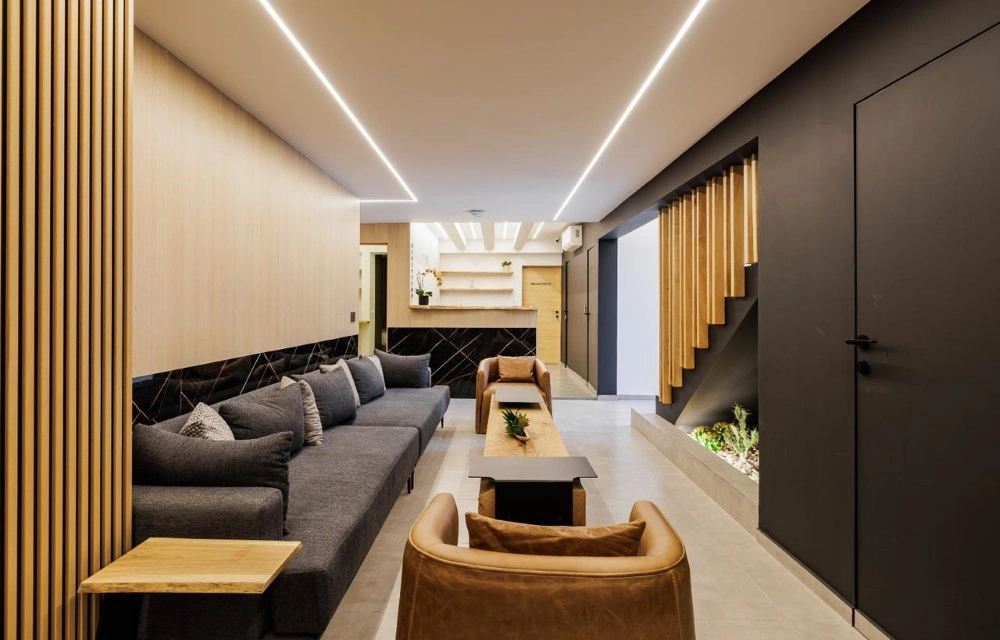 Middle Beach Hotel Gallery