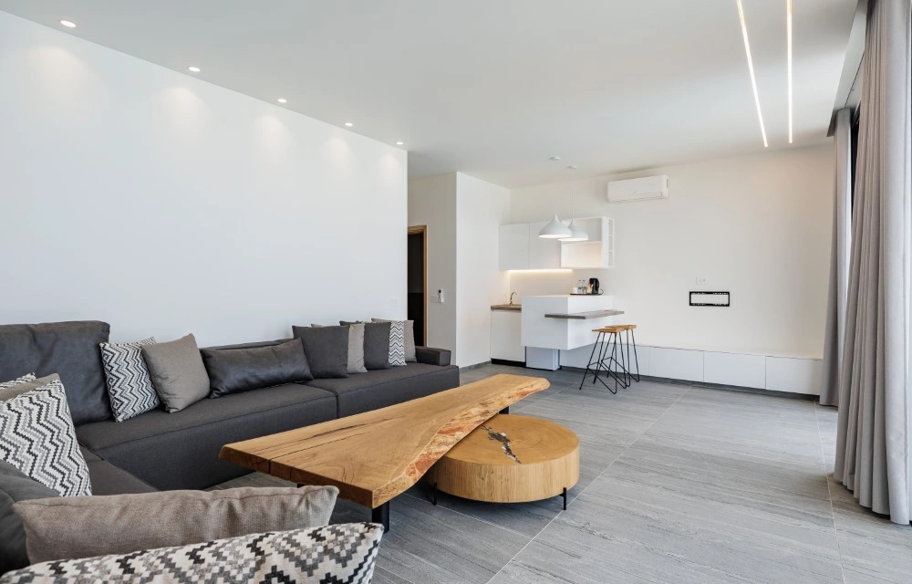 Middle Beach Hotel Gallery