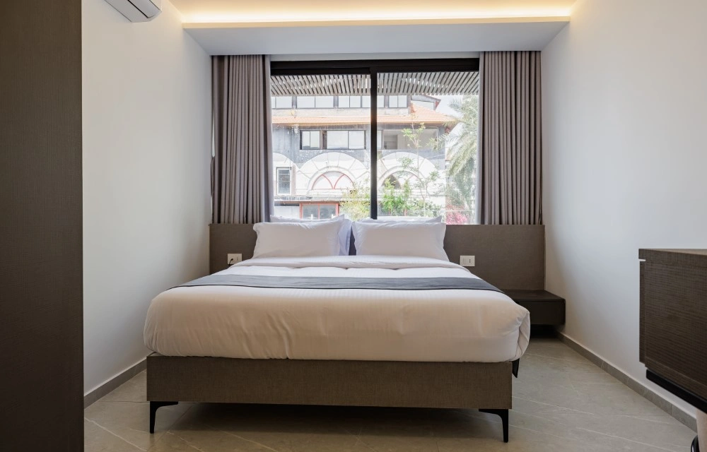 Middle Beach Hotel Gallery